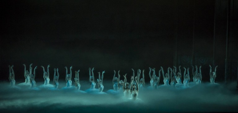 Romantik pur! – Weißer Schwan, schwarzer Schwan, armer Prinz beim Schwanensee-Ballett in Berlin