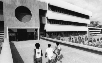 Bauhaus Imaginista? Bauhaus Imaginista! University of Ife in Ile-Ife, Nigeria, von den Architekten Arieh Sharon, Eldar Sharon und Harlod Rubin.