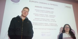 FIPRESCI-Preis Forum für „An Elephant Sitting Still“ von Hu Bo. Das Arsenal Berlin zeigt den Berlinale-Film FIPRESCI_JURY-Mitglieder Henning Koch und Teresa Vena auf der Berlinale 2018 im Sony-Center