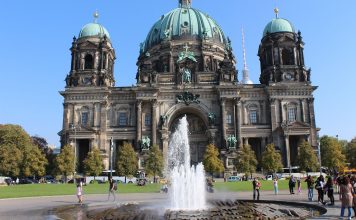 „Drum immer weg mit ihnen!“ – Ausstellung „Luther, Bach – und die Juden“ im Berliner Dom Berliner Dom.