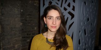 Zwei Weltpremieren in einem. Das Theaterstück „Robar el dia“ mit einer Reimsensation Larissa Offner.