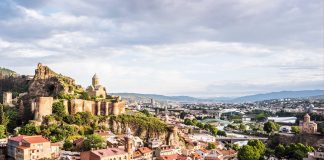 Georgien, die einst „fröhlichste Baracke im Lager der Sowjetrepubliken“ – Ein Länderporträt von Dieter Boden Ein Länderporträt über Georgien von Dieter Boden.