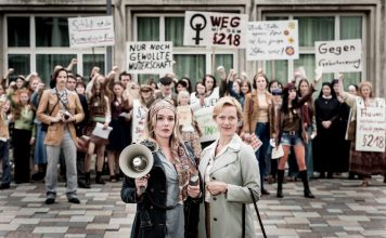 Nie wieder § 218 – Marsch vor die Glotze und „Aufbruch in die Freiheit“ gucken Szene aus dem Film "Aufbruch in die Freiheit".