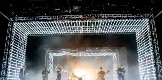 Peter Handke für sein Lebenswerk ausgezeichnet. Nestroy-Theaterpreis auch für Vor Sonnenaufgang "Publikumsbeschimpfung" von Peter Handke in den Kammerspielen in Berlin.