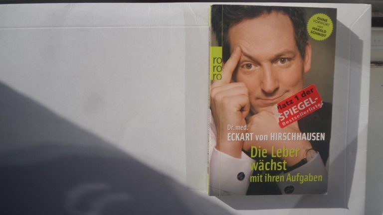 Meerwasserentnahmestelle Triest. Eckart von Hirschhausens „Die Leber wächst mit ihren Aufgaben“ bringt einen auf Ideen