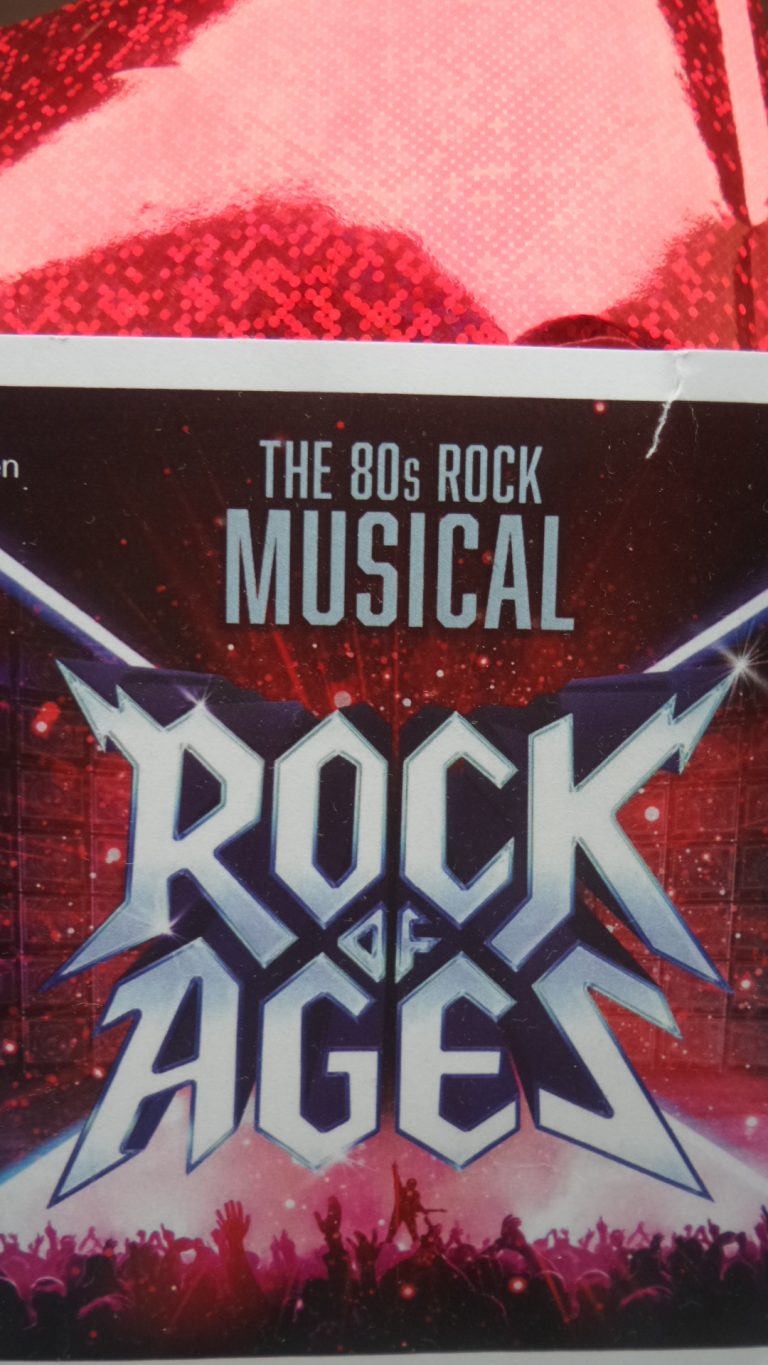 Bester Gesang seit lang‘ – Musical Rock of Ages erstmalig in Deutschland!