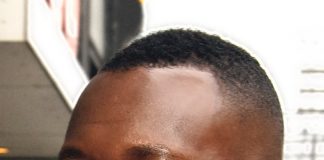 Mit Liebe gemacht. Oscars: GREEN BOOK Bester Film – mit Viggo Mortensen, Maherschala Ali Mahershala Ali, der in Green Book an 2. Stelle mitspielt. "Green Book - Eine besondere Freundschaft" zeigt filmische Parallelen zu "Ziemlich beste Freunde" mit Omar SY, einem Kassenschlager.