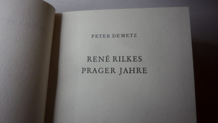 Titelseite von Peter Demetz' Buch über Rainer Maria Rilkes Jahre in Prag, seiner Geburtsstadt.