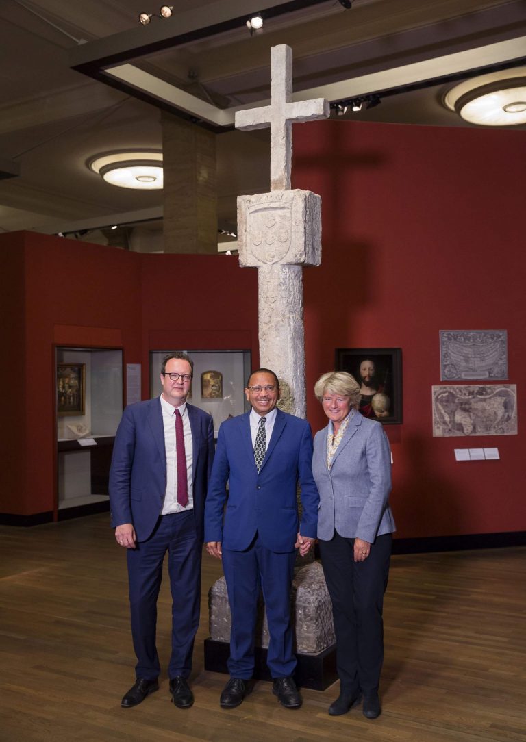 Restitution oder ein „Steinkreuz“ weniger – Deutsches Historisches Museum gibt Wappensäule vom Cape Cross an Namibia zurück