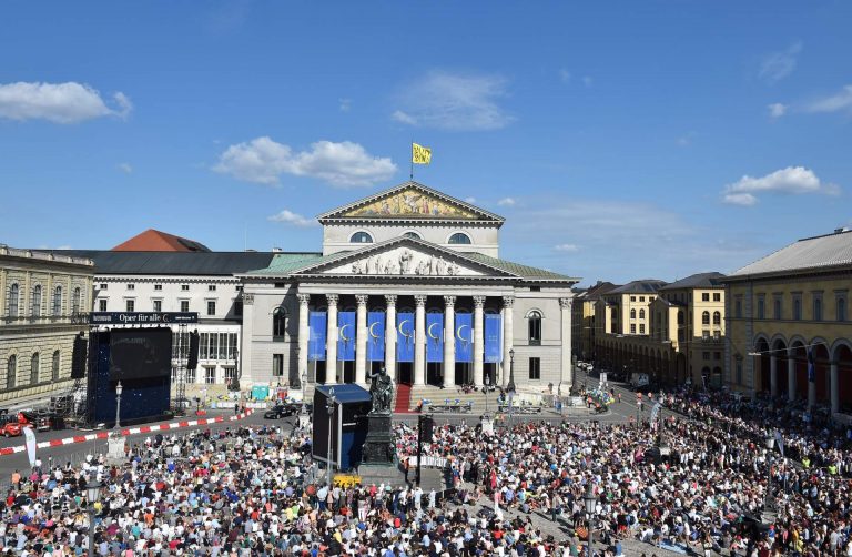 Oper für alle in München oder „Salome“ von Richard Strauss auf dem Max-Joseph-Platz