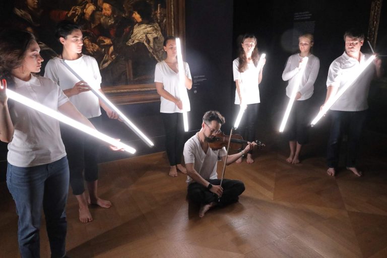 Musikalische Nachtwanderung im Museum – Caravaggio-Ausstellung München goes Opera