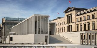 In Berlin auf der Museumsinsel soll am Freitag die teuerste Garderobe der Welt eröffnet werden
