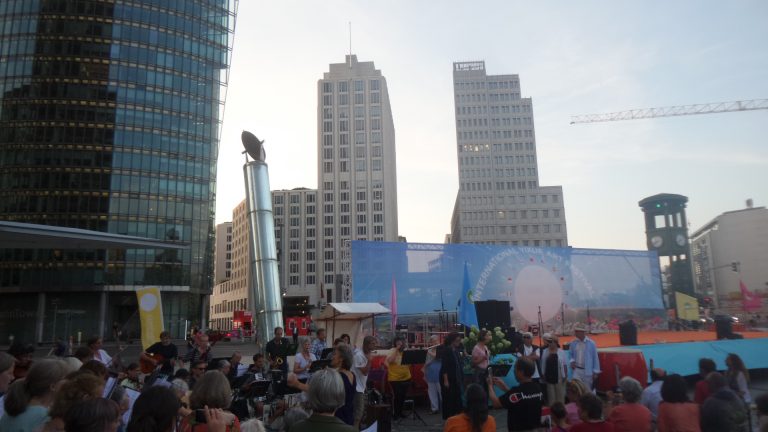 Internationales Yixue Art Festival mit Friedensmeditation und Konzert
