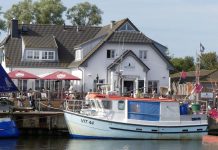 „Blüht der Sanddorn am Strand von Hiddensee“ wirklich heiß? – Zum Dokumentarfilm „Hiddensee“ von Annekatrin Hendel