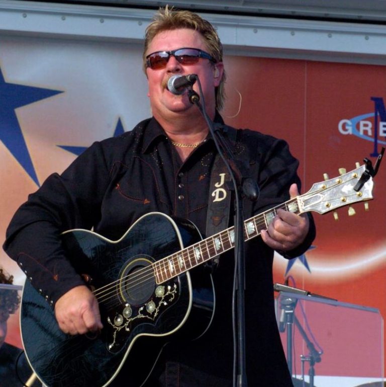 Home. If You want me to. Country-Sänger Joe Diffie starb in Nashville