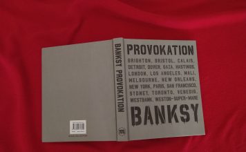 Dit is jut: kostenlose Straßenkunst für jedermann – Zum Bildband „Banksy – Provokation“ von Xavier Tapies