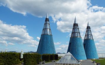 Am Wochenende Lichtkegel über Bonn