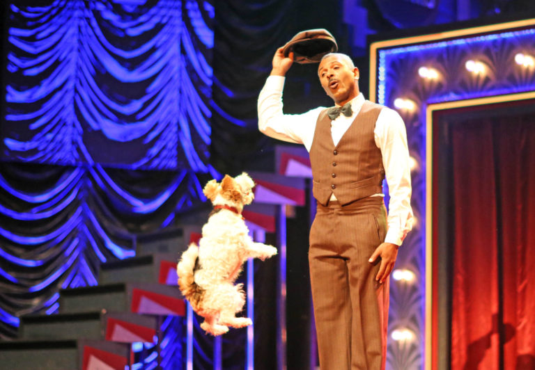 Ein Hund tanzt auf dem Vulkan – „Golden Years“ im Wintergarten-Varieté entführt in die wilden 20er Jahre