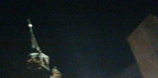 Er stürzt die Mächtigen vom Thron … Konzerte in ST.DIONYS und LG Turm der Lüneburger Michaeliskirche beim historischen Christmarkt auf dem Johann-Sebastian-Bach-Platz in Lüneburg - eine Reise in 16. Jahrhundert. Die Kirche ist älter, Bach sang hier später, und am Sonntag, den 10.12.2023 wird hier ein Konzert aufgeführt unter dem Titel: Er stürzt die Mächtigen vom Thron ...