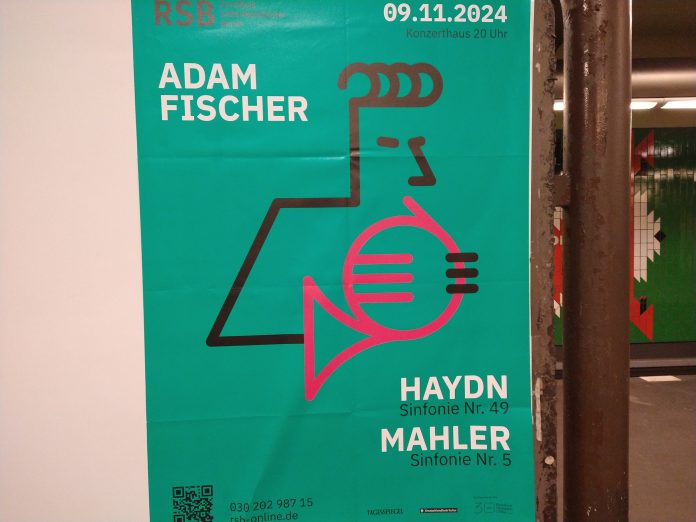 Plakat im U-Bhf. Mierendorffplatz für ein KONZERT am 9. November 2024 um 20 Uhr: Sinfonien von HAYDN und MAHLER im Konzerthaus, gespielt vom Rundfunk-Sinfonie-Orchester Berlin