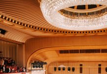 Die Ballsaison 2025 in Wien oder „450 Bälle, ein Walzerkönig“