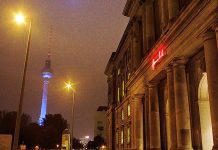 „Workshop-Tag“ mit „Lounge-Konzert“ und „Publikumsgespräch“ in der nach Hanns Eisler benannten Hochschule in Berlin