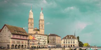 Wolfgang Tillmans soll bei einer feierlichen Verleihung am 17.9.2026 im Kunsthaus Zürich der Roswitha-Haftmann-Preis 2026 übergeben werden