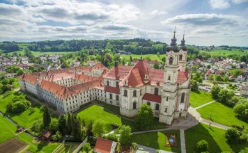 Natur, Kultur, Geschichte, Ruhe und Inspiration – Barock und Moderne in Ottobeuren