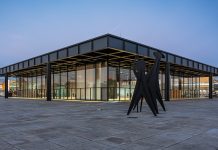 Klaus Biesenbach bietet eine Führung zu einem „Großmeister der frühen Moderne“ in der Neuen Nationalgalerie in Berlin an. Gehen Sie mit!