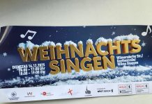 Verschwinden Traditionen? Weihnachtssingen in der Wilmersdorfer Straße als Beispiel des Erhalts von Althergebrachtem, wie Liedgut Weihnachtssingen in der Wilmersdorfer Straße in Berlin-Charlottenburg im Dezember 2025, ein FLYER oder Handzettel. Auf der Rückseite steht: Bezirksbürgermeisterin Kirstin Bauch sing mit! Außerdem ist da so ein hässlicher Code abgedruckt, der einen in Netz gehen lässt. Um Liedertexte zu finden.