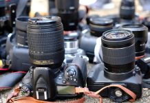 „Fashion Photography 50s–90s“ – Photographien von Rico Puhlmann und „sechzehn Fotografie-Studierende des Lette Vereins Berlin“ im Museum für Fotografie in Berlin