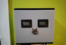 Das Gesicht der Technik – kein Gesicht Das Gesicht der Technik. Eine Photographie. Kunst und Abbild der Realität. Illustration zu einem Gedicht.