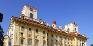 Von Haydn bis Tschaikowsky in einem Barockjuwel – Ein Konzert der Berliner Philharmoniker im Haydnsaal im Schloß Esterházy