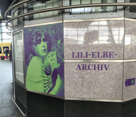 Lili-Elbe-Archiv? 75. Berliner Festspiele beschäftigen sich u.a. mit der Frage: Was wäre, wenn? (What if …?) Hinweis auf eine von mehreren Aktionen im Rahmen der 75. Berliner Festspiele unter dem Motto What if ...? Lili Elbe ist eine dänische Künstlerin, das Archiv ging verloren. Bei What-if geht es darum, was wäre, wenn man dies oder jenes täte, senatsseitig in der deutschen Hauptstadt.