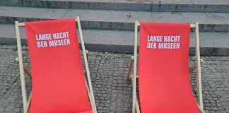 Foto des Tages: Liegestühle zur Nacht