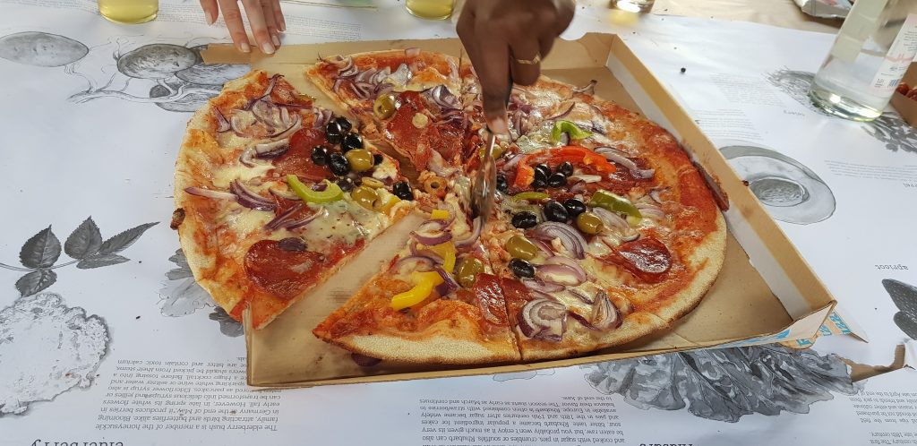 Pizza teilen bei Taste the District