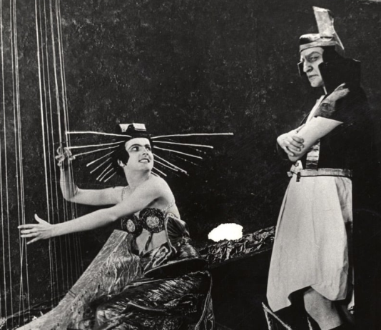Gute Reise oder „Аэлита“ (Deutsch „Aelita“) rockt – „Cleaning Women“ sollen zum Stummfilmkonzert im Filmmuseum Potsdam aufspielen