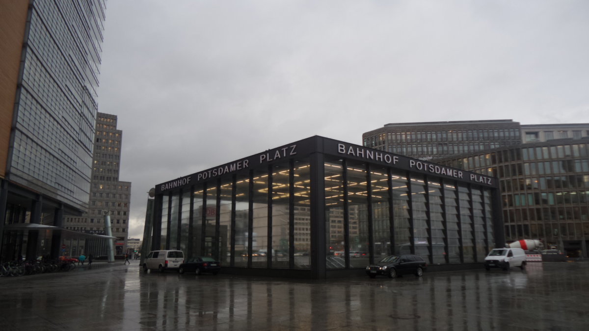 Ein siebentägiges Fest? Das wäre wundervoll. – Frühlingserwachen verboten. Vorboten im Weltnetz!