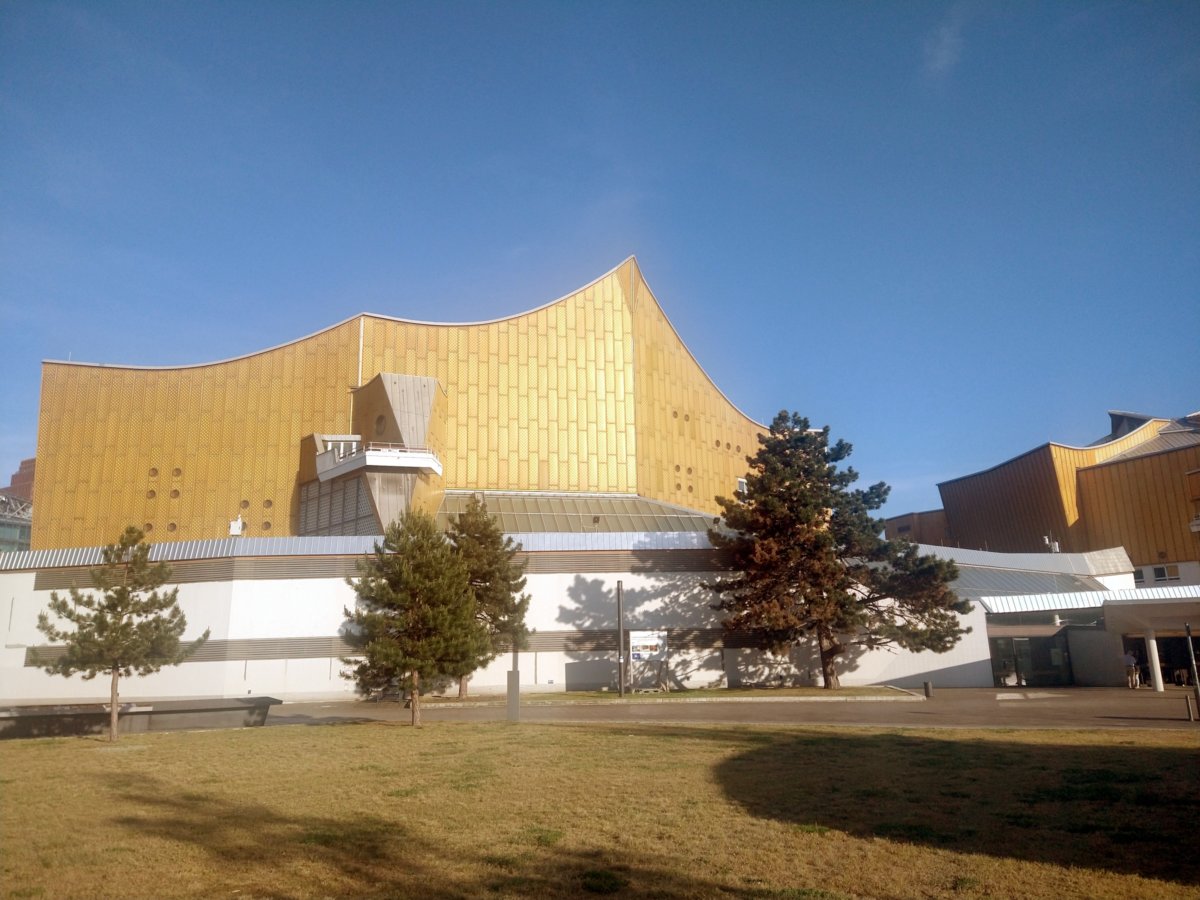 Musik in und Führungen durch die Philharmonie Berlin