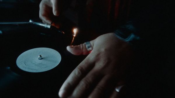 Zum Musikfilm „Rave On“