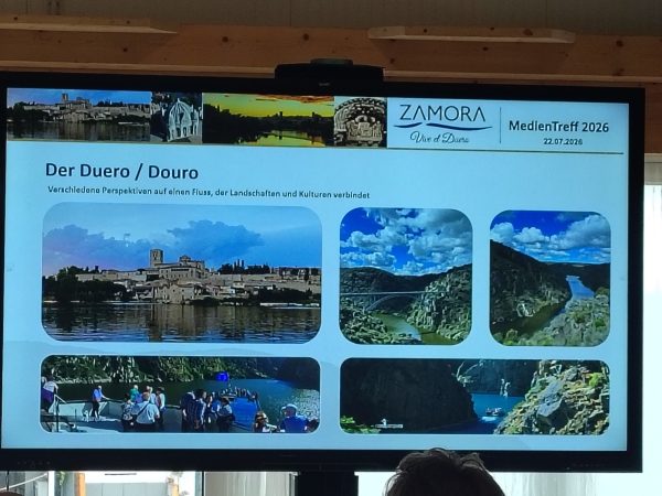 Die Ausnahme: Waldbrände in Zamora. Wasser gibt's genug in Mittelspanien. Die Region liegt ander Grenze zu Portugal, die zum Teil der Fluss Duero bildet (Douro)